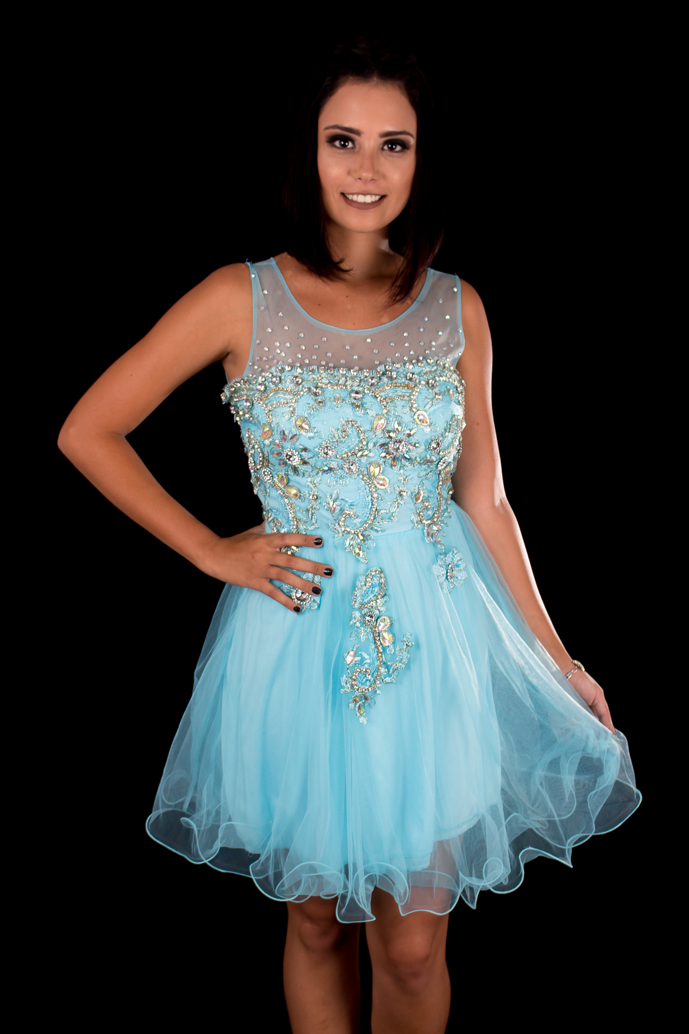 Vestidos curtos Os Vestidos de Festa Curtos estão chegando com diversas novidades, seguindo as tendências da moda atual, esses modelos de Vestidos curtos são os preferidos de muitas mulheres, pois conseguem deixá-las elegantes e muito sensuais.